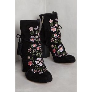 Sam Edelman Winnie Embroidered Boots in Black